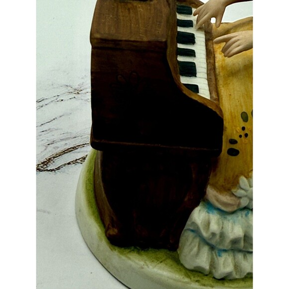 Girl Playing The Piano Music Box By Lefton Hand painted - Picture 15 of 16